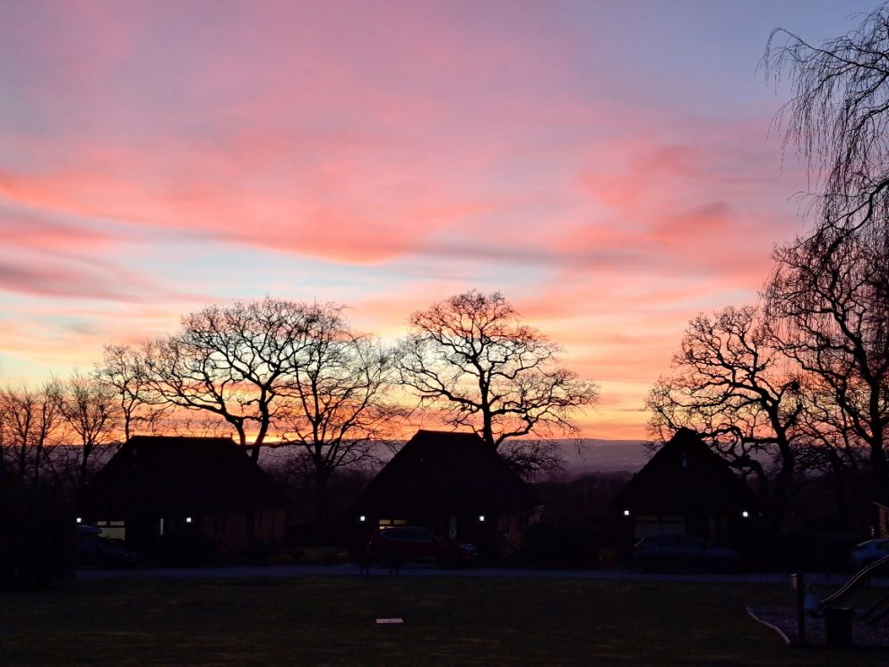 Sunsets over Alpine Park Cottages