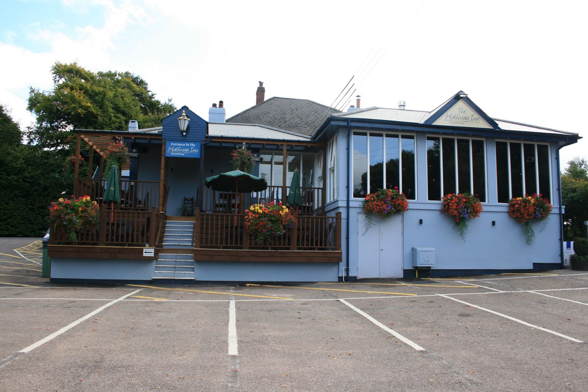 Dog friendly Holiday Cottages near Exeter Devon. Pets