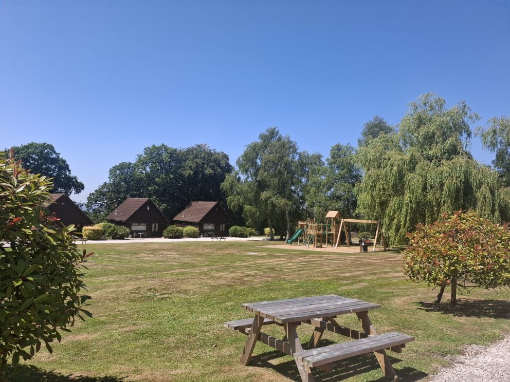Grounds at Alpine Park Cottages