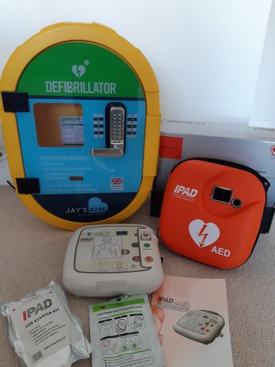 Defibrillator